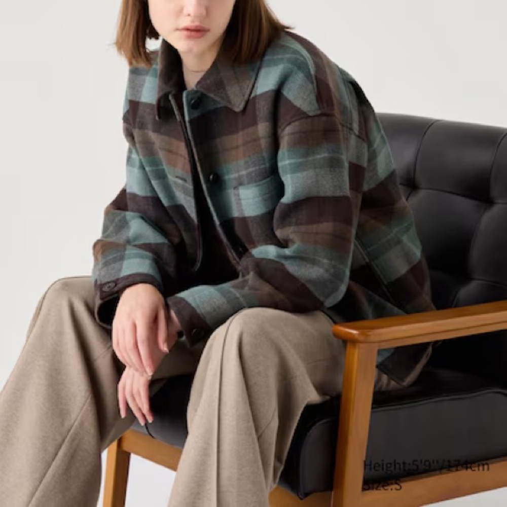 LAST CHANCE*Like New Uniqlo Shirt Jacket